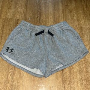 Women’s Large Under Armour Rival Fleece Shorts